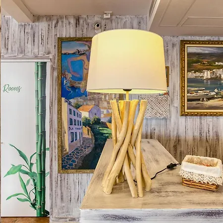 Alojamento de Acomodação e Pequeno-almoço La Fonda Cadaqués